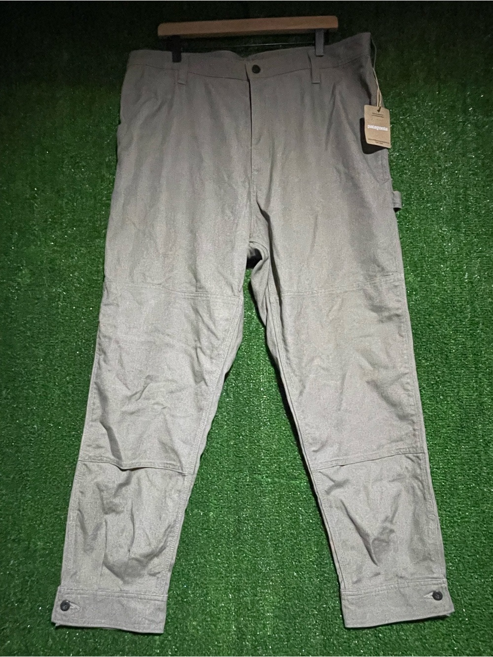 Patagonia Women’s All Seasons Double Knee Pants Women Size 18 Short